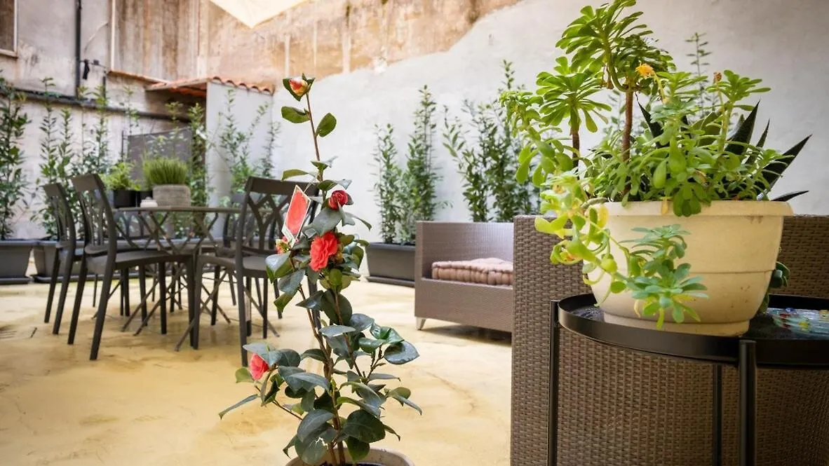 Domus Pietra In The Heart Of Rome Apartment