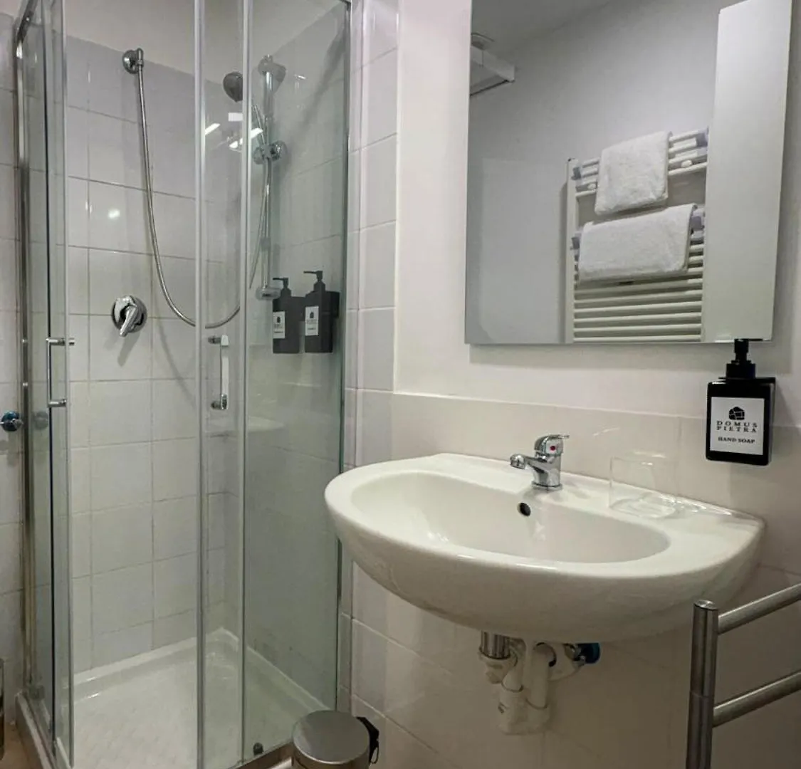Domus Pietra In The Heart Of Rome Apartment