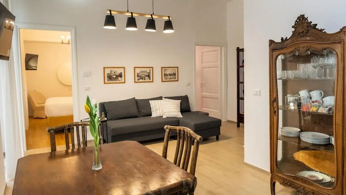 Domus Pietra In The Heart Of Rome Apartment